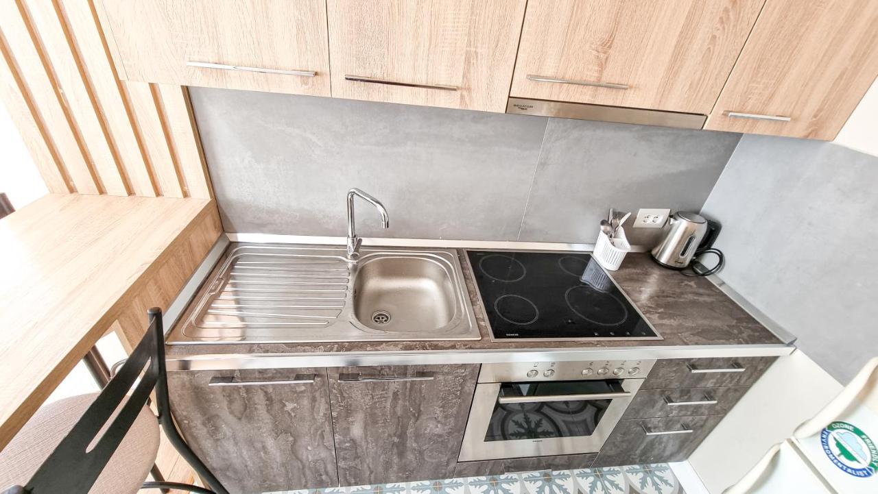 Skyline View 2Br Apartment Тирана Экстерьер фото