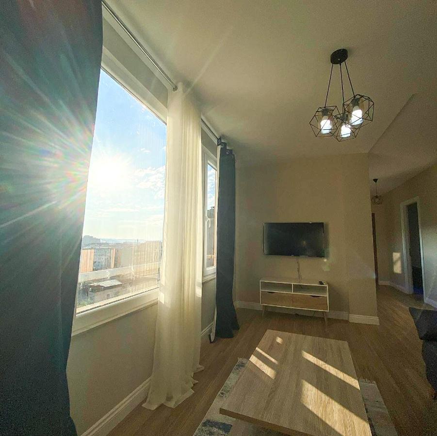 Skyline View 2Br Apartment Тирана Экстерьер фото